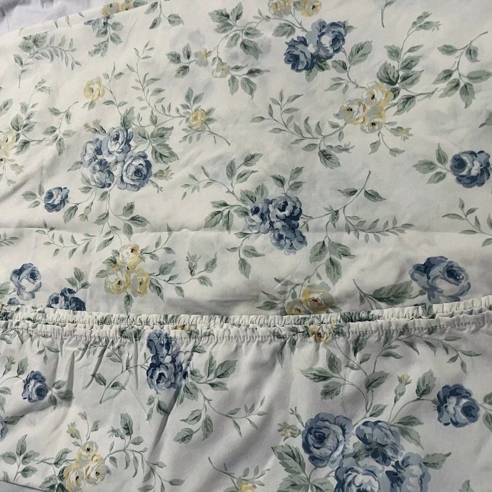 Vtg 80s Westpoint Stevens Twin FittedSheet Blue Cabbage Roses French Country